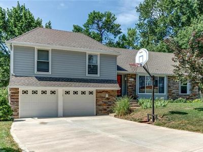 10613 W 98th Ter, Overland Park, KS, 66214