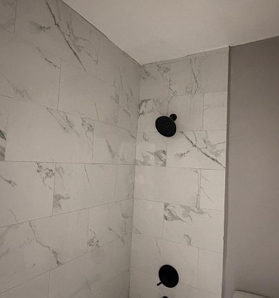 3rd image of 479 Putnam St #2R
