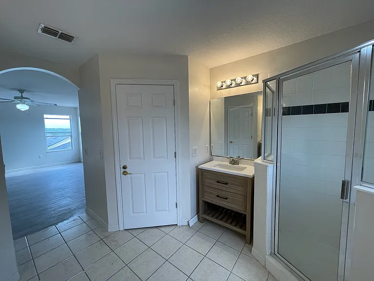 201 Kensington Dr — Photo 22