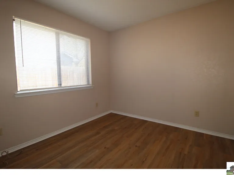 1706 Wickfield Way — Photo 16