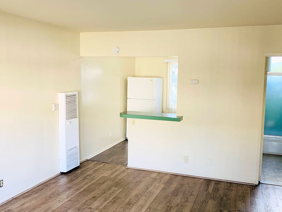 2nd image of 11002-11032 Sherman Ave #11002-12