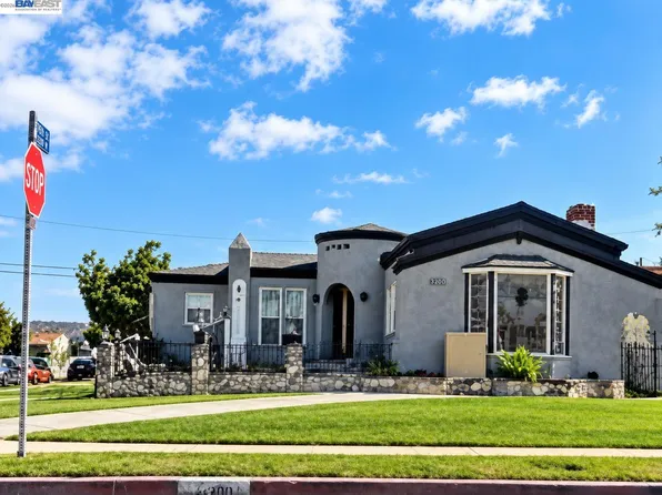 3200 W 76th St, Los Angeles, CA 90043