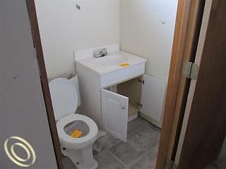 5th image of 13408 Venness St