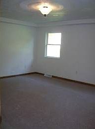 4th image of 1309 Deerfield Ln