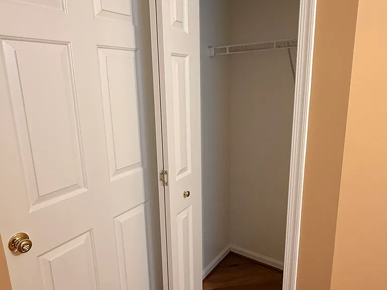 10404 Damascus Park Ln — Photo 45
