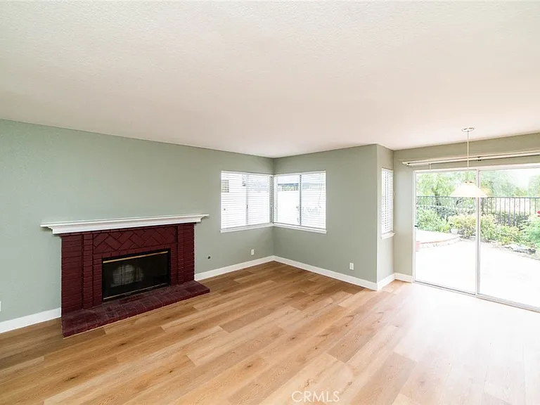 26732 Ashford — Photo 7