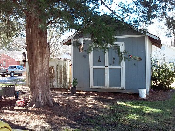 Insulated shed