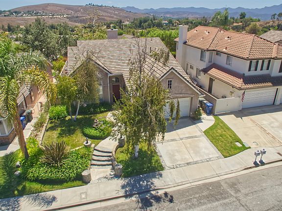 3rd image of 2296 Laurelwood Dr