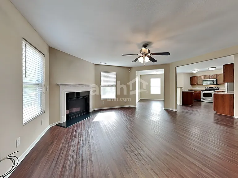 1320 Perga Ct — Photo 5
