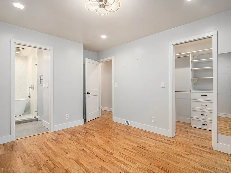 3365 Circle Dr — Photo 2