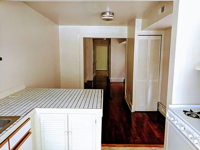 3312 Ellwood Ave.* — Photo 9