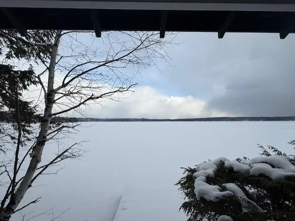 211 Lake Ave, Sunapee, NH 03782