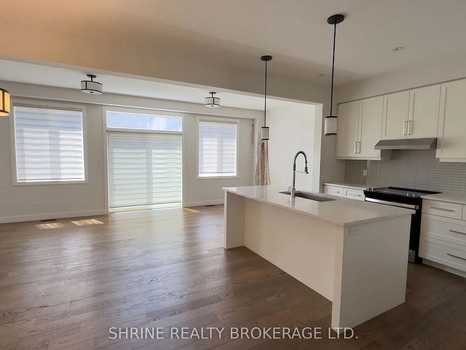 3 bed, $2,475 — Photo 3
