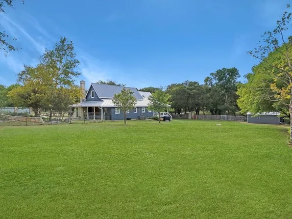 105 Comfort Valley Ln, Comfort, TX 78013