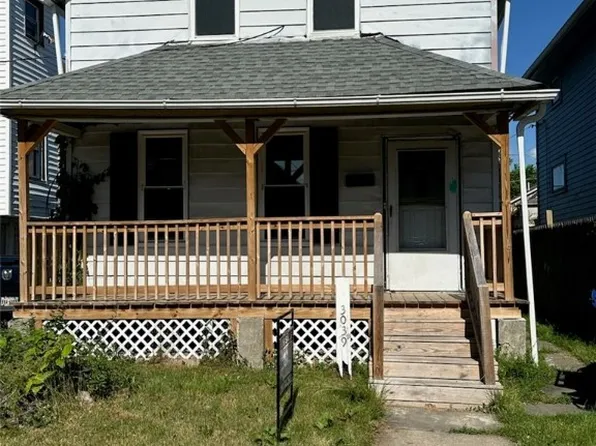 3039 W 105th St, Cleveland, OH 44111