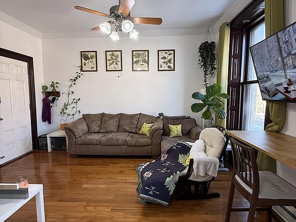 5th image of 2008 Spring Garden St APT 3