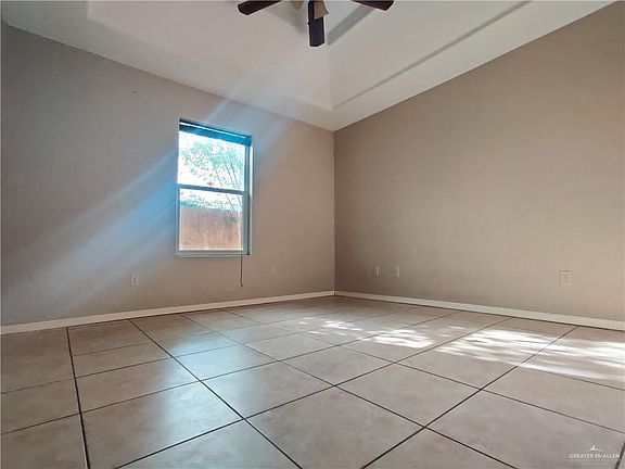 5th image of 2400 Gumwood Ave #2