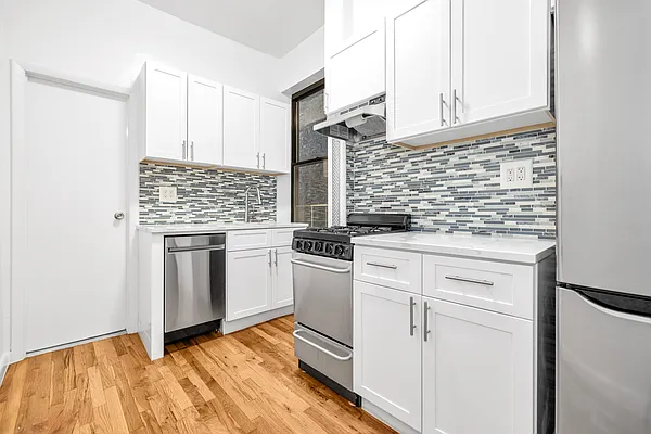 Rented by REAL New York | media 10