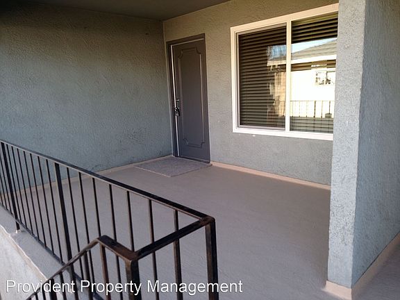 4th image of 227 Hollis Ave