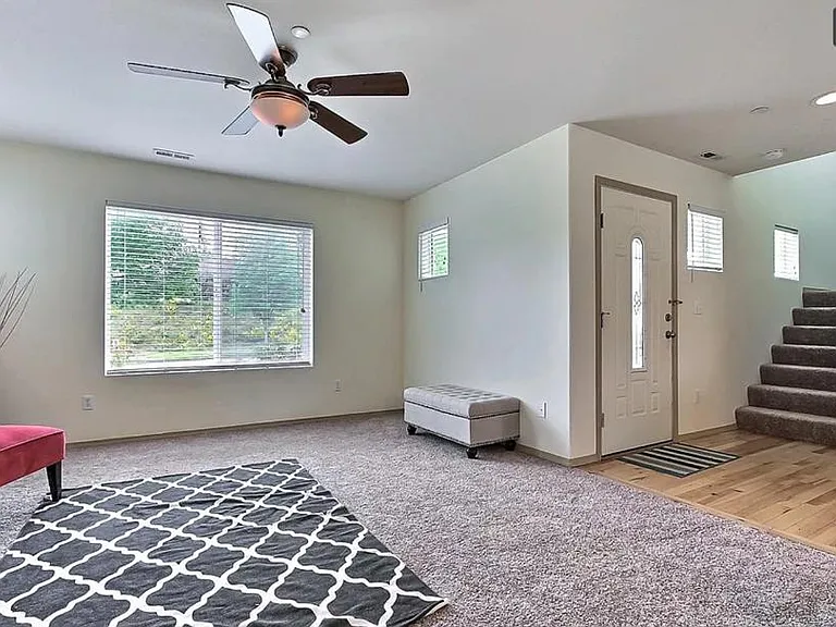3216 Hoffman Hill Blvd — Photo 2