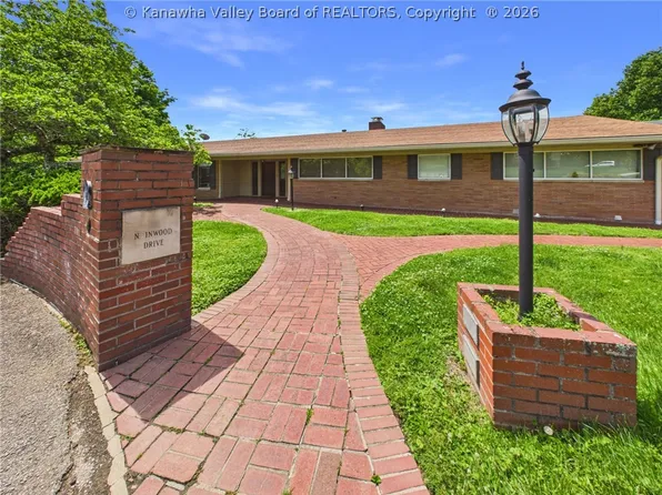 541 N Inwood Dr, Huntington, WV 25701