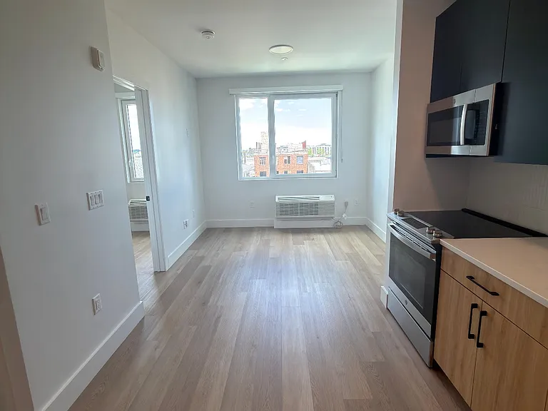 38 Madison St #416 — Photo 2
