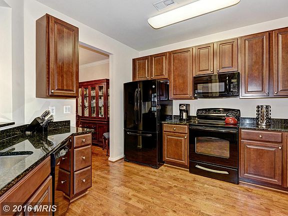 5th image of 8440 Ice Crystal Dr Unit B