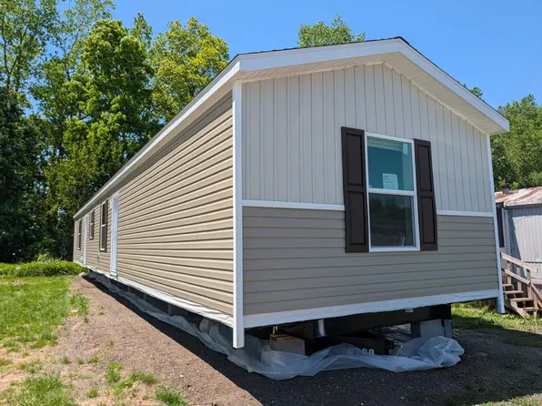 1320 Grove Ave #115, Jackson, MI 49201