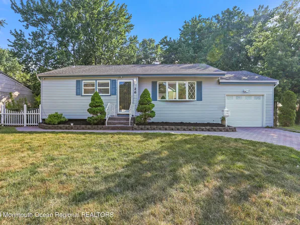 26 Parkview Drive, Hazlet, NJ 07730