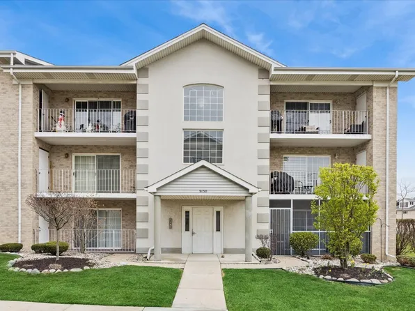 9130 W 95th St APT 1B, Hickory Hills, IL 60457