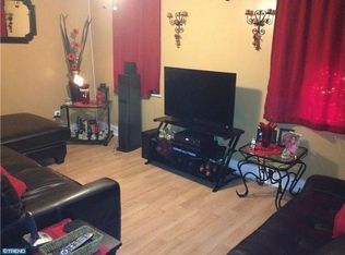 3056 Essex Rd, Camden, NJ 08104