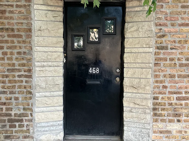 468 N Artesian Ave #1 — Photo 1