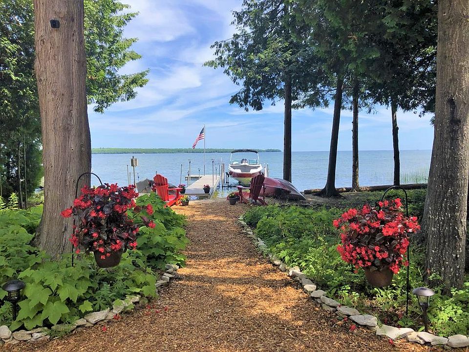 9450 N Bay Dr, Sister Bay, WI 54234 Zillow