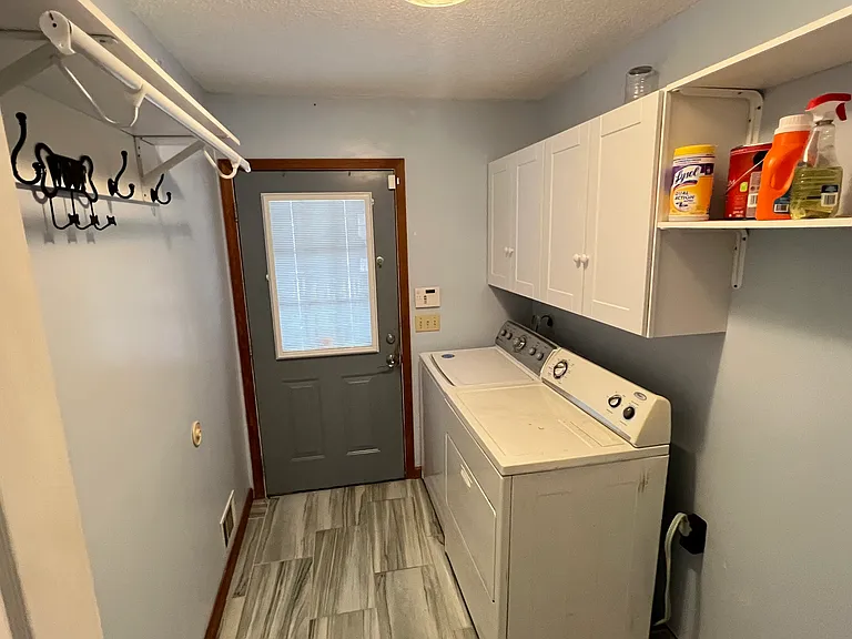 10 Fox Run Ln — Photo 8