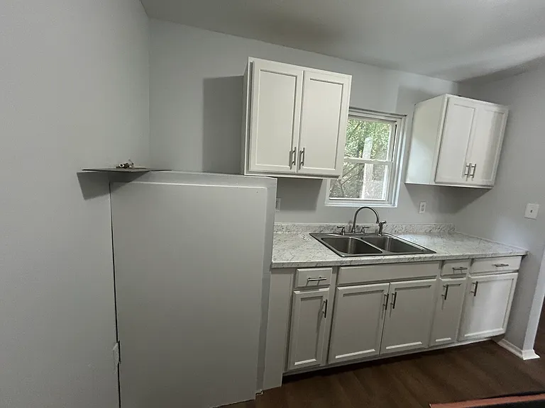 1566 Harper St — Photo 8