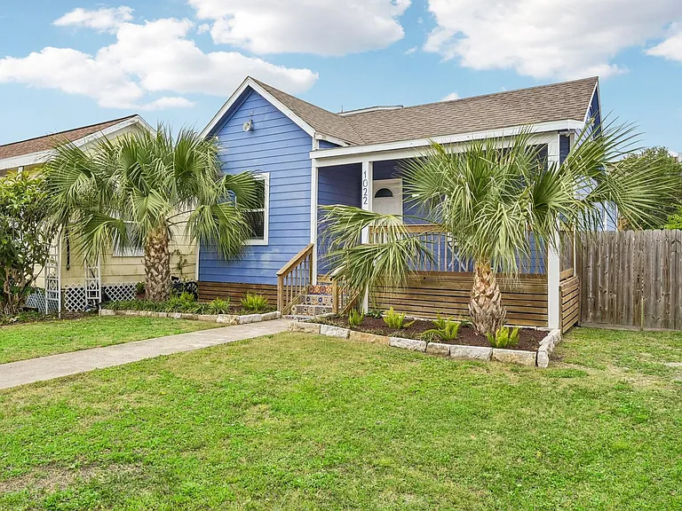 1022 Avenue L — Photo 39