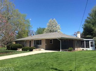 202 Sherwood Way, Bloomington, IL 61701