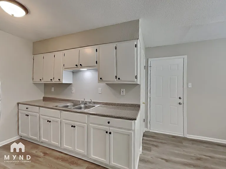 4420 Double Tree Rd — Photo 6