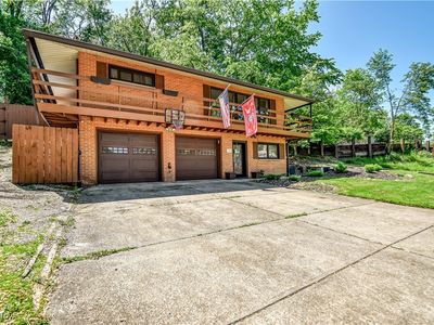 134 Admiral Dr, Eastlake, OH, 44095