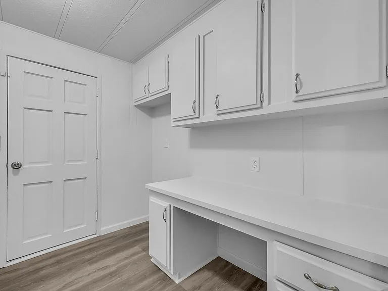 22450 Norris Ln — Photo 25