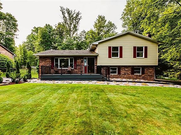 2nd image of 5160 Redwood Dr