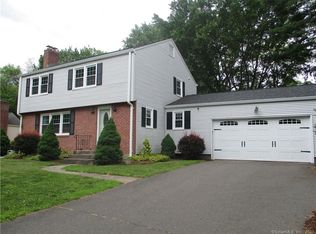 787 Mountain Rd, West Hartford, CT 06117