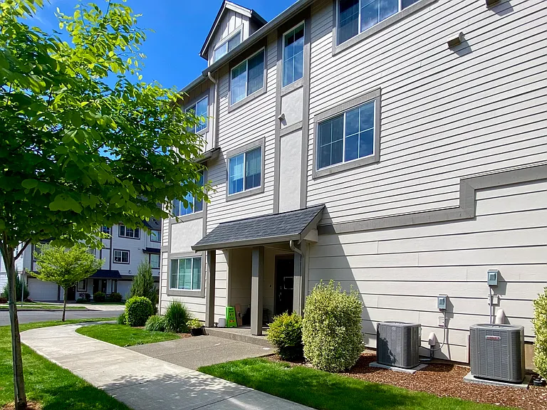 17059 SW Friendly Ln — Photo 2