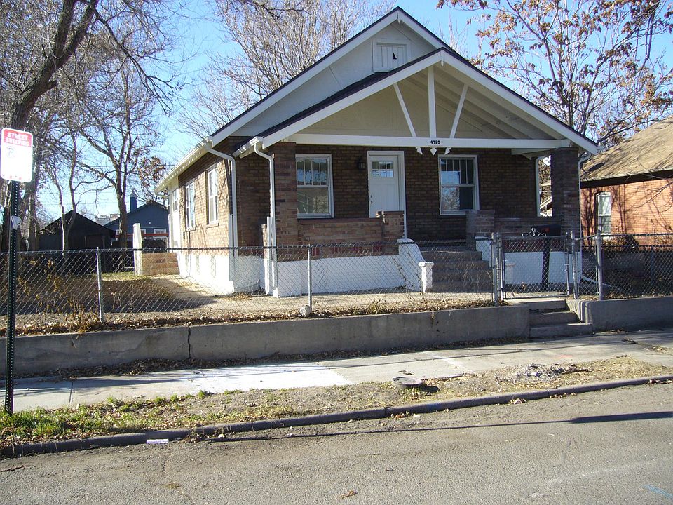 Front Exterior of Home-Side Entrance to Mud Room on Left