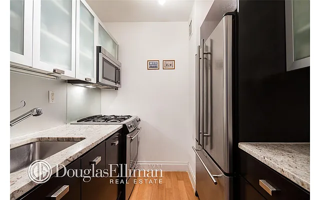 Rented by Douglas Elliman | media 21