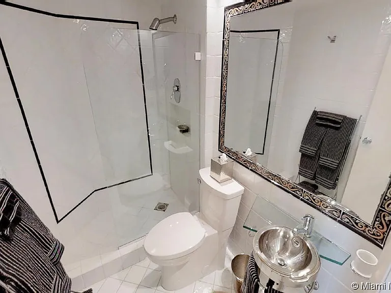 15645 Collins Ave #206 — Photo 45