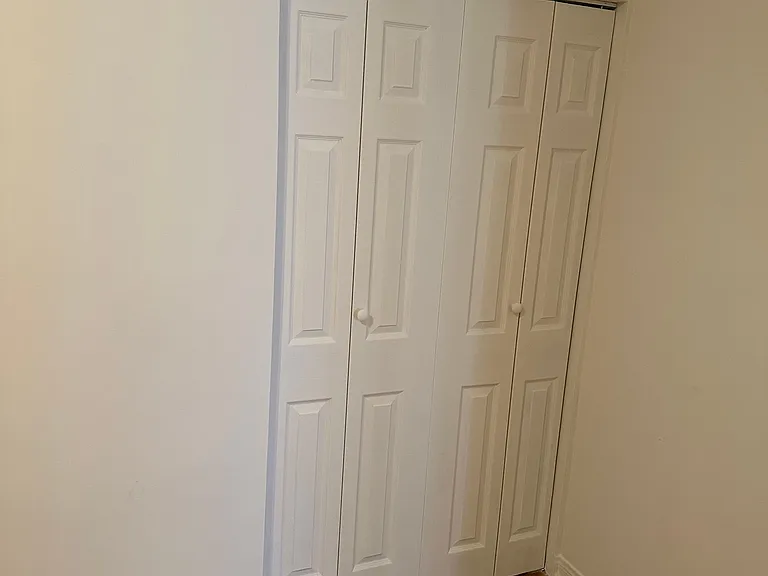 446 S La Peer Dr — Photo 17
