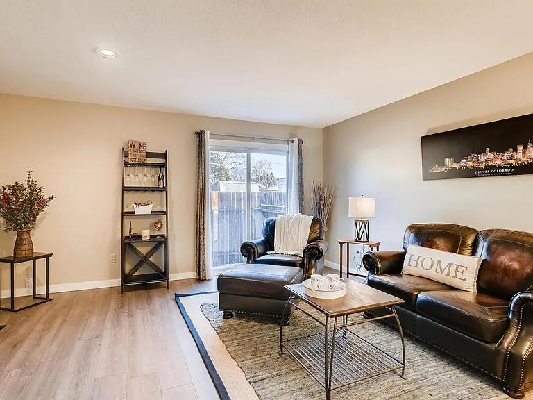 4048 Muse Way — Photo 2
