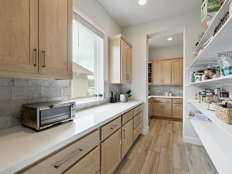 249 Townes Ct — Photo 9