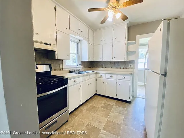 809 E Gier St — Photo 5